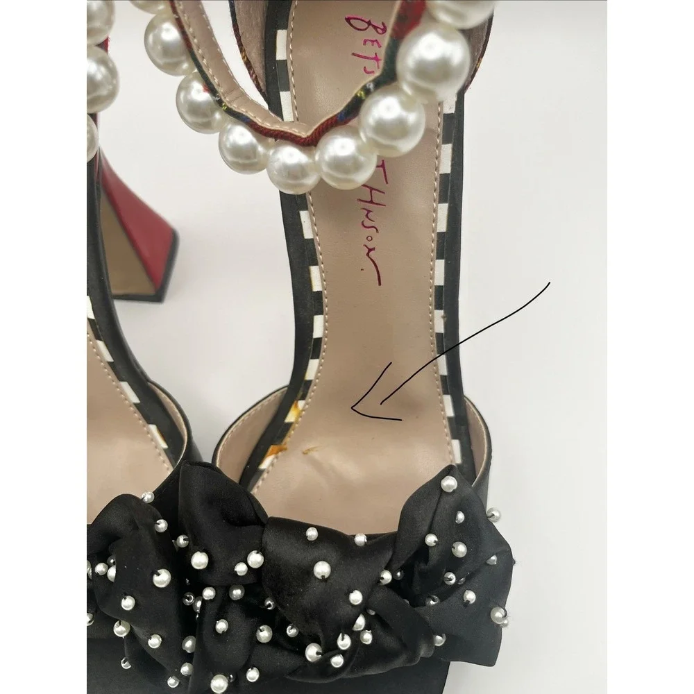 Betsy Johnson Pearl Strap Flared Heel Pumps Women's Shoes Size 8.5